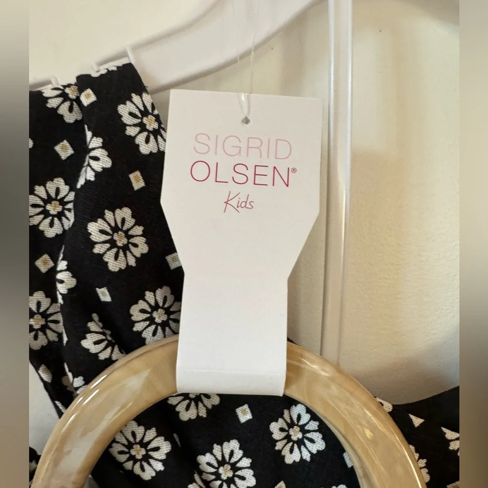 Sigrid Olsen Kids 3 piece outfit black white & beige purse pants top NWT Size 4